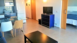 Interior - HOLIDAYS TO SANTA MARGARITA, SPACIOUS GARDEN AREA, FAMILY ENVIRONMENT (ROSES)
