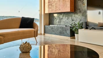 Basic Villa, Multiple Beds, Sea View | Dining