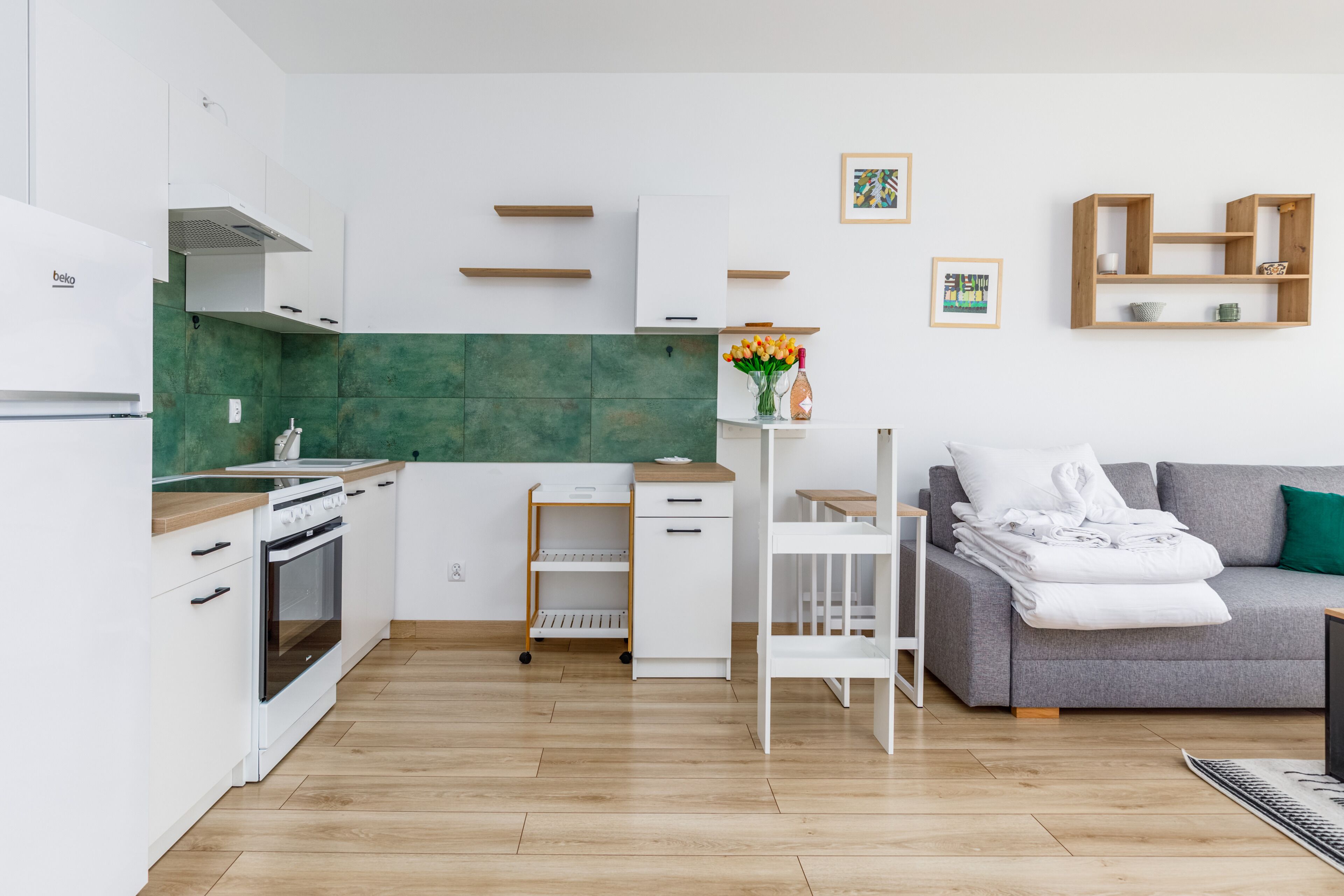 واي فاي مجانًا وملاءات أسرّة