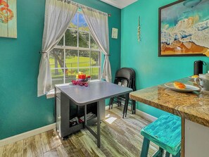 Dining - 181 Walk In No stairs, Beautiful, Cozy, Huge Patio (Branson)