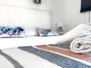 1 habitación, tabla de planchar con plancha y internet gratis 