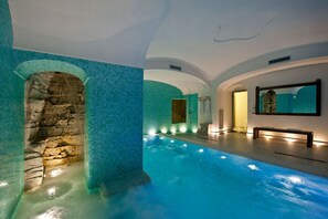 Indoor pool - La Dea del Mare - exclusive villa with private pool, sauna and parking space (Positano)