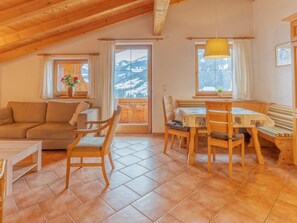 TV - Group accommodation, only 3.5km from the ski lift (Alpbach)