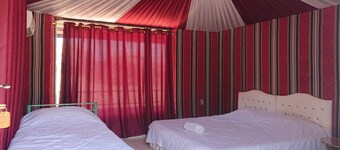 Glamping at wadi rum under the sun