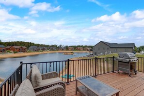 Property grounds - Beach Lake Cottage with Hot Tub (New Lisbon)