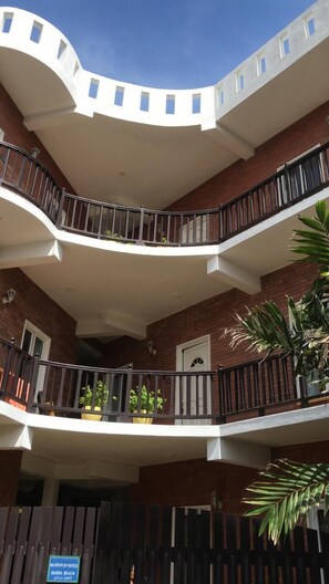 Fachada de la propiedad