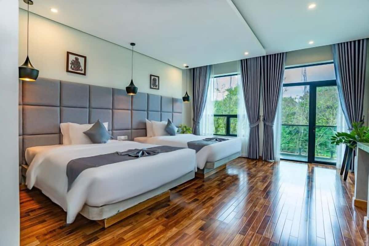 Minibar, két bảo mật tại phòng, bàn, phòng cách âm 