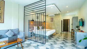 2 habitaciones, minibar y caja de seguridad en la habitación