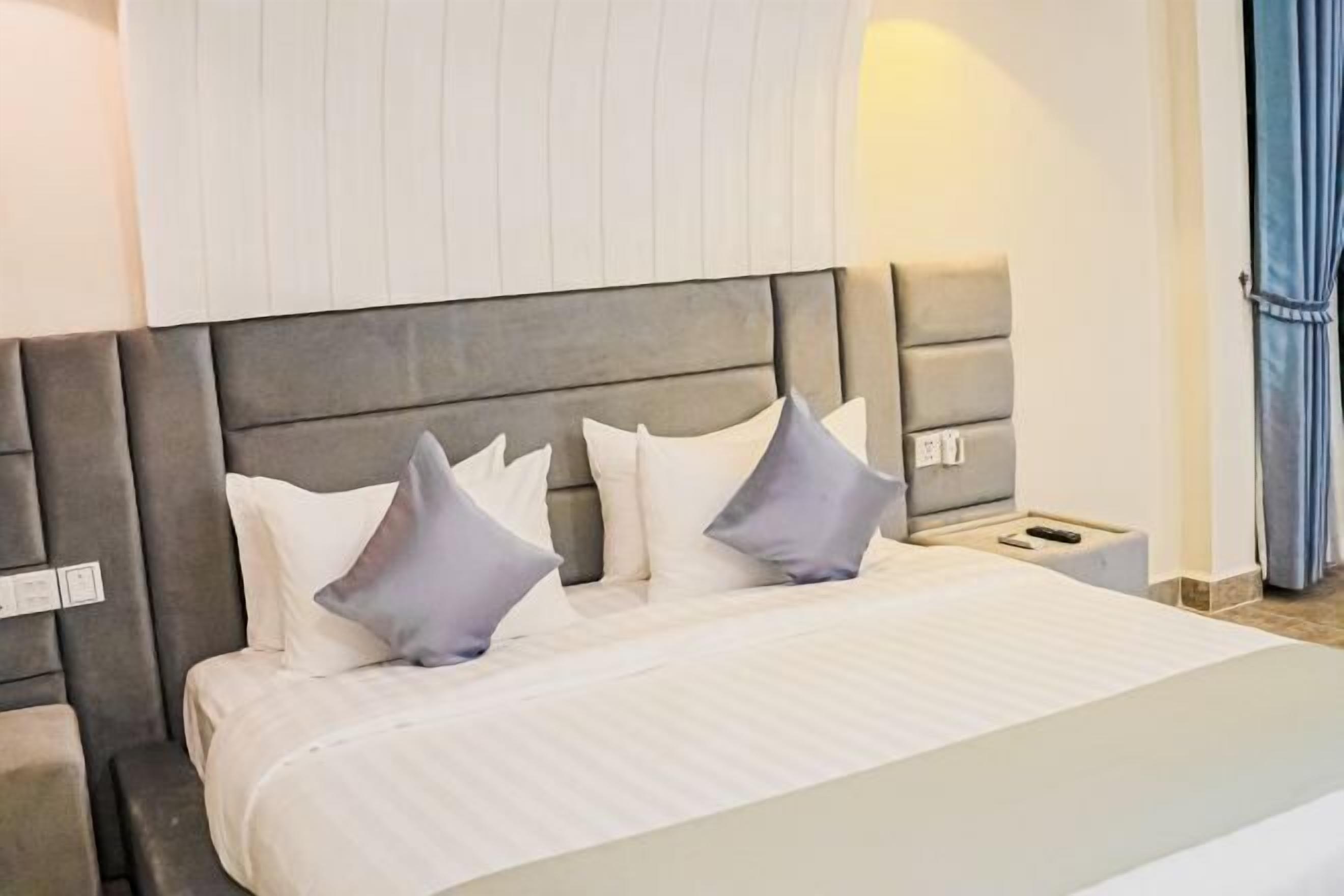 Minibar, in-room safe, desk, soundproofing