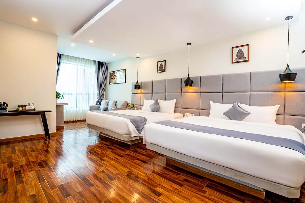 Minibar, két bảo mật tại phòng, bàn, phòng cách âm 