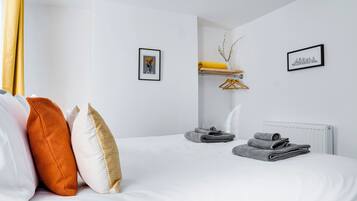 3 Schlafzimmer, Reisekinderbett, kostenloses WLAN, Bettwäsche