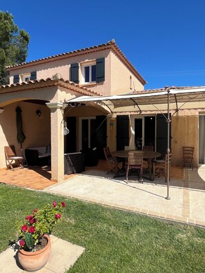 Restauration extérieure