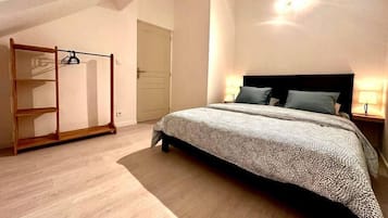2 bedrooms