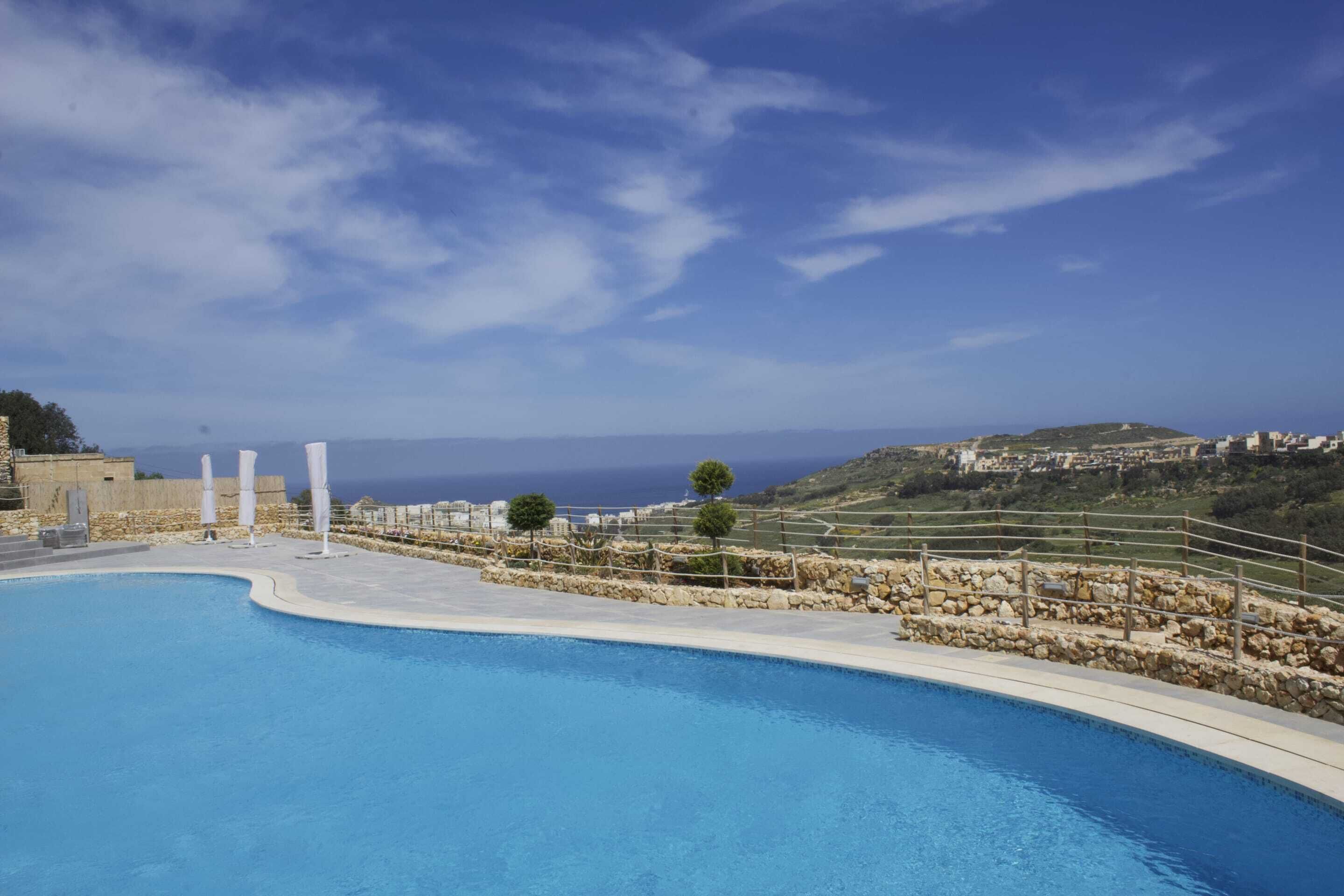 Stunning Apartment With Pool-hosted by Sweetstay