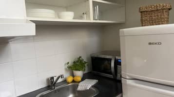 Apartemen | Dapur pribadi | Lemari es, microwave, oven, dan kompor