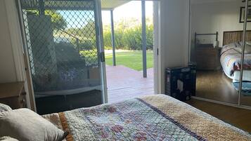 2 Schlafzimmer, Bügeleisen/Bügelbrett, Reisekinderbett, kostenloses WLAN