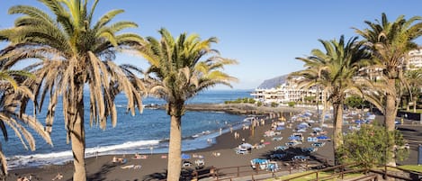 Una spiaggia nelle vicinanze, teli da spiaggia
