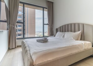 Family Apartment - The Rixx MarQ (Ho Chi Minh City)