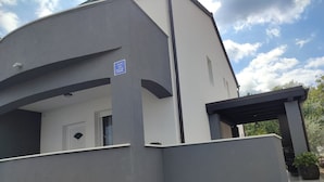 Villa (Three Bedroom Villa with Swimming Poo) | Exterior