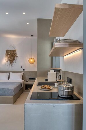 Suite, Sea View