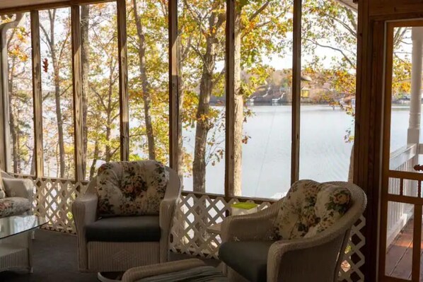 Interior - Lake Haven at Lake Gaston (Littleton)