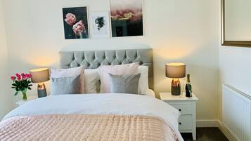 4 habitaciones, escritorio, tabla de planchar con plancha y wifi gratis