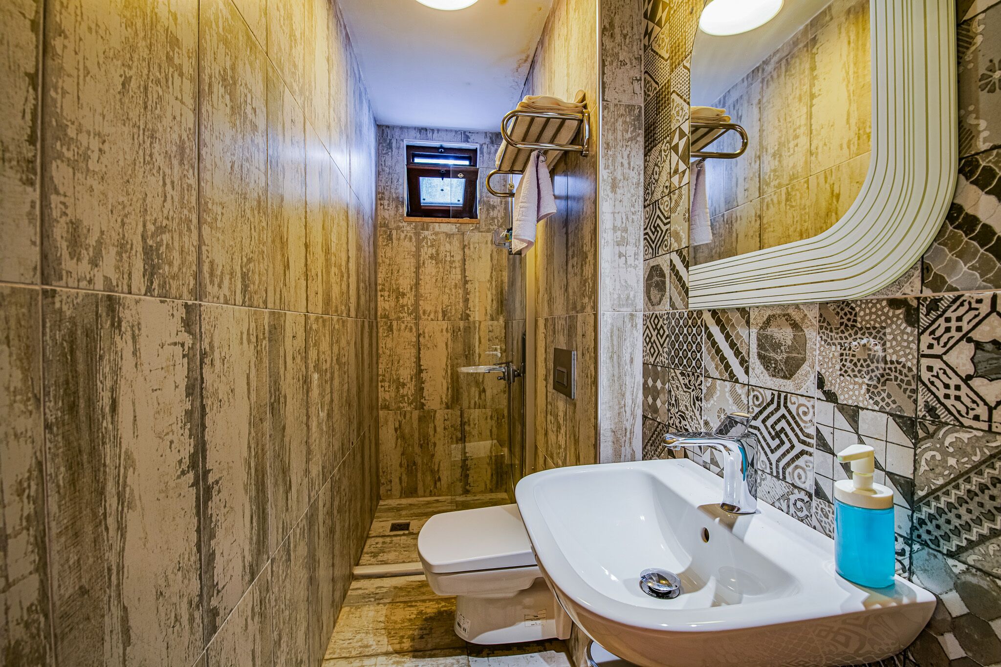 Basic Room | Bilik Mandi