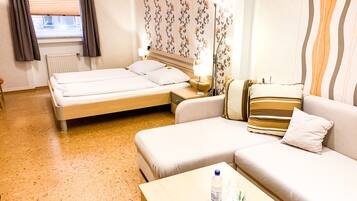 Superior-Doppelzimmer | Allergikerbettwaren, Zimmersafe, individuell eingerichtet