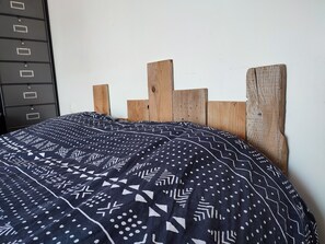 3 Schlafzimmer, Schreibtisch, Bügeleisen/Bügelbrett, Reisekinderbett