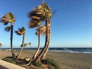 Beach - Cozy apartment 2 minutes walk from the beach (Almería)