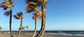 Cozy apartment 2 minutes walk from the beach