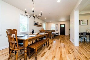 Unclassified image, 5 of 46, button