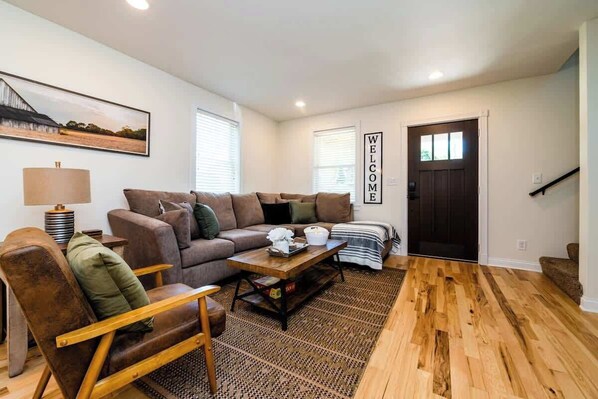 Unclassified image, 1 of 46, button