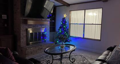 Cozy, spacious & convenient home-3bedrooms 3baths