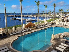 Piscine extérieure, piscine chauffée