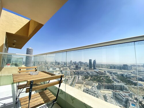 LuxBnB Ghalia Jumeirah Village Circle