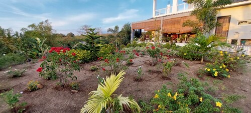 Casa Atalaya - 2 BR seaview Home at Calatagan