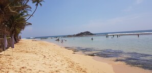 Beach nearby, 2 beach bars - Ranil Villa (Boossa)