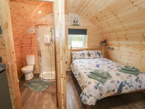 1 bedroom, individually decorated, individually furnished, free WiFi
