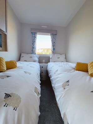 3 soverom, strykejern/-brett, reiseseng for barn og wi-fi (inkludert)