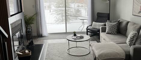 TV connectée, cheminée