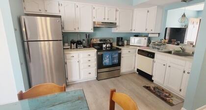 215 Cedar Street Unit 5 Rose Garden