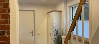 Top equipped mini house for sole use