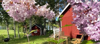 Cozy cabin with fireplace & lake view
