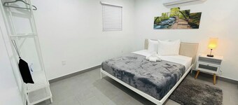 Luxury! Centrally Located 1 Bedroom Apart Orlando.