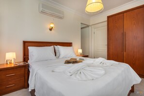 Room - Lux 4 bed Villa, Oludeniz Villa 1005 (Fethiye)