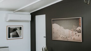 Interior detail - The Artemis Cottage - Romantic Couples Retreat (Woodlands)