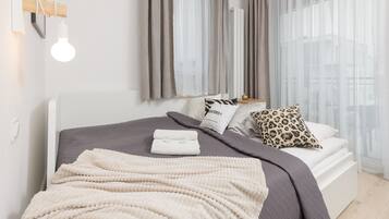 Apartemen, 1 kamar tidur, balkon | Pemandangan halaman