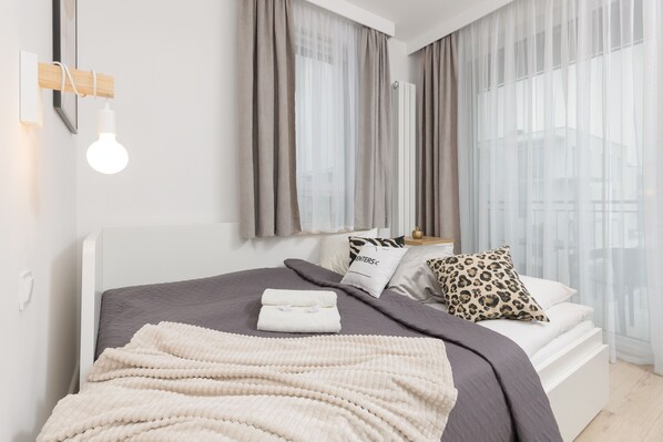 Appartement, 1 chambre, balcon | Vue sur la cour