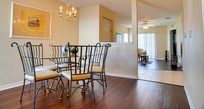 Lovely apartment, near Disney, Fits 8 people